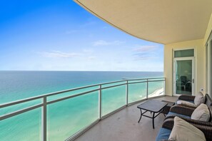 Condo, 3 Bedrooms, Ocean View (2203) | Balcony