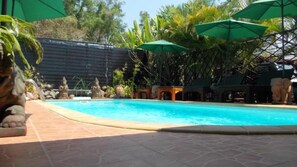 Outdoor pool - Country View Resort (Udon Thani)