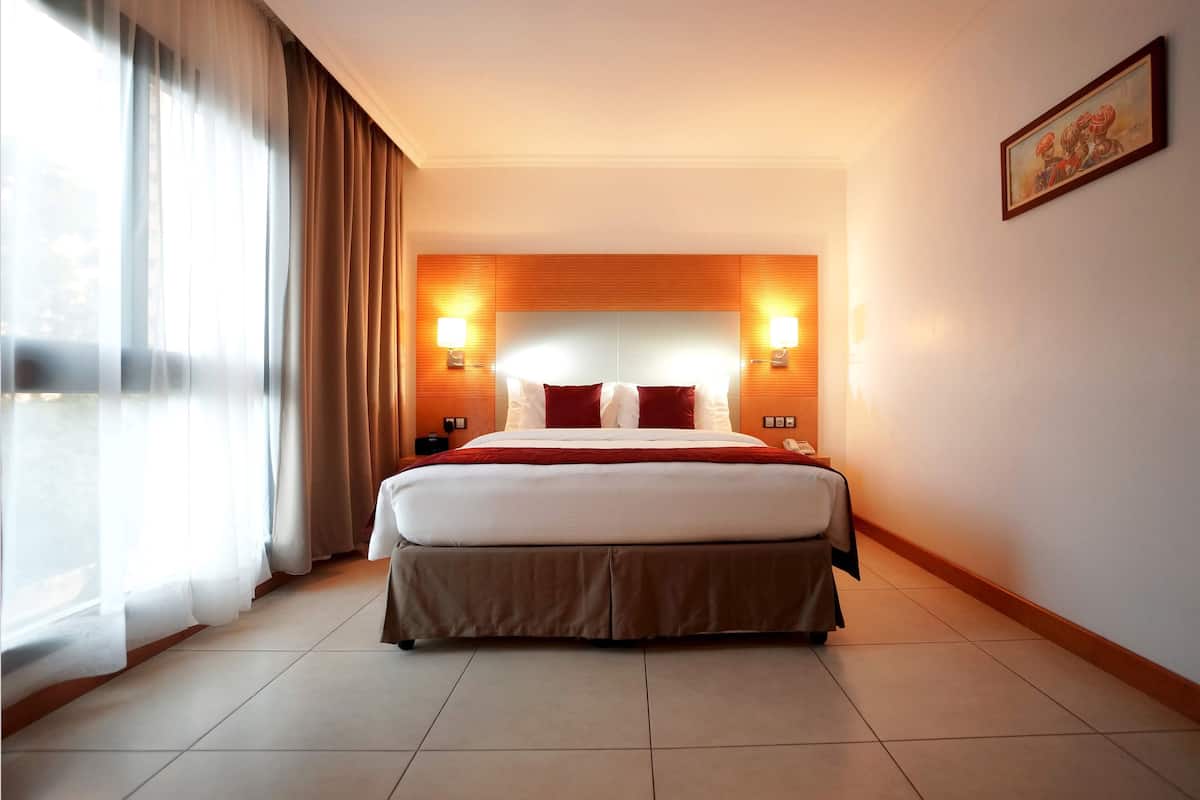 executive apartment, 1 bedroom, city view | 1 bedroom, premium bedding, down duvets, select comfort beds