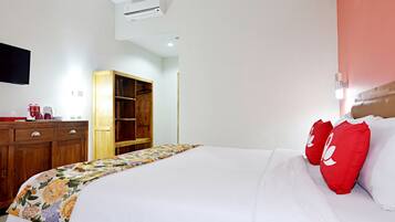 Superior Double Room | Desk, rollaway beds, free WiFi