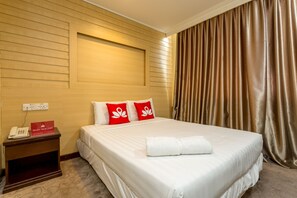 スタンダード ダブルルーム | デスク、アイロン / アイロン台、WiFi (無料)、ベッドシーツ