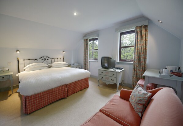 Desk, iron/ironing board, free WiFi