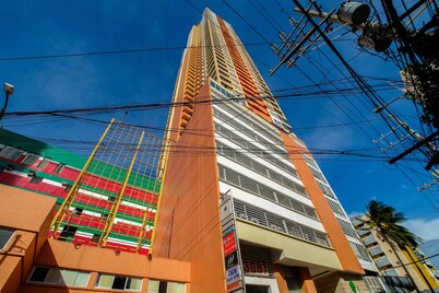 ZEN Rooms Malate Robinsons