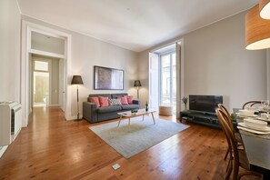 Téléviseur à écran plat