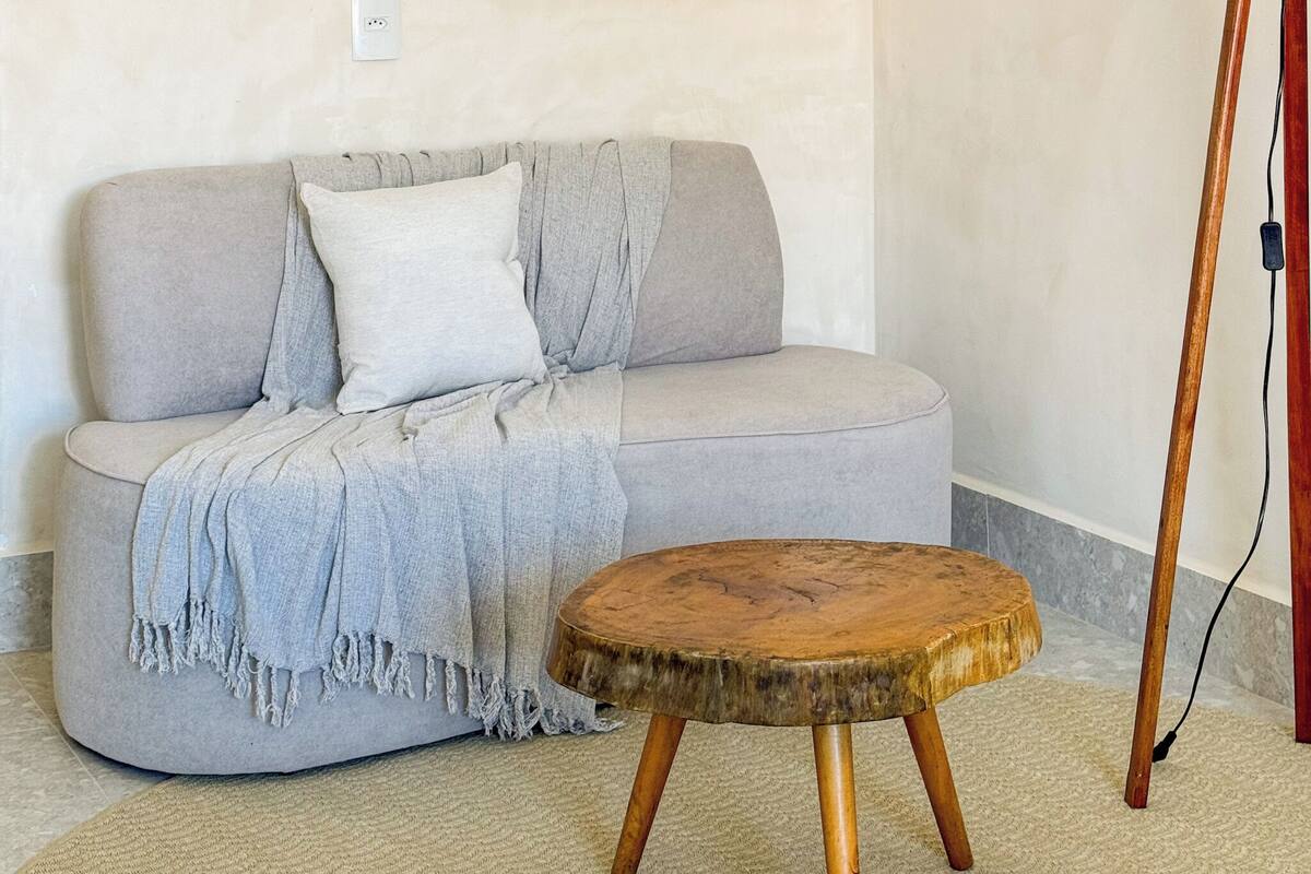 luxury suite, ensuite | 4 bedrooms, minibar, laptop workspace, blackout curtains