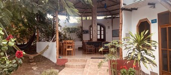 White House Galapagos