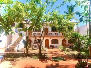 Front of property - White House Galapagos (Puerto Ayora)