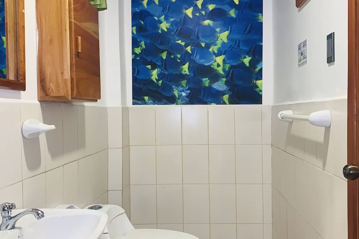 standard double room, 2 single beds | desk, blackout curtains, free wifi, bed sheets