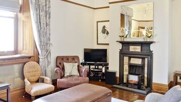 Cottage, 2 Bedrooms, Sea View, Sea Facing (Lighthouse Cottage 4) | Living room | Flat-screen TV, fireplace, DVD player