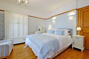 Cottage, 3 Bedrooms, Sea View, Sea Facing (Lighthouse Cottage 1) | 1 bedroom, premium bedding, desk, iron/ironing board - Aberdeen Lighthouse Cottages (Aberdeen)