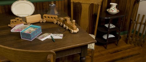 Iron/ironing board, free WiFi