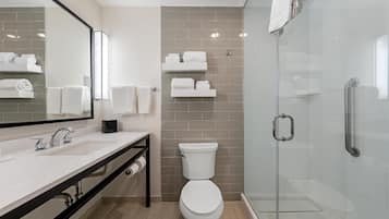 Junior Suite, 1 King Bed, Non Smoking | Bathroom shower