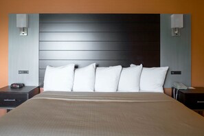 Desk, blackout drapes, iron/ironing board, free WiFi