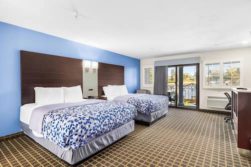 Desk, blackout curtains, iron/ironing board, free WiFi