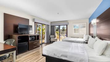 标准房, 2 张大床, 冰箱和微波炉 | 办公桌、遮光窗帘、熨斗/熨衣板、免费 WiFi