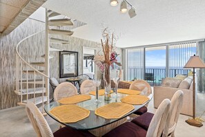 Condo, 3 Bedrooms, Ocean View (2-1203) | In-room dining