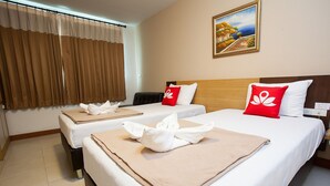 Superior Twin Room | Rollaway beds (surcharge), WiFi (free), bed sheets - ZEN Rooms Vibhavadee-Rangsit (Bangkok)