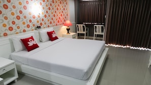 Superior Double Room | Minibar, desk, free WiFi, bed sheets - ZEN Rooms Bangchak (Bangkok)