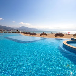 4 piscine all'aperto