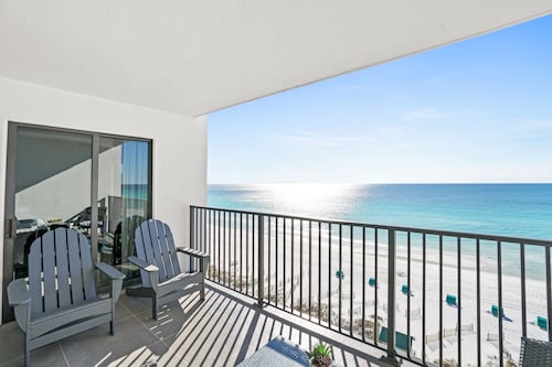 Emerald Towers by Panhandle Getaways