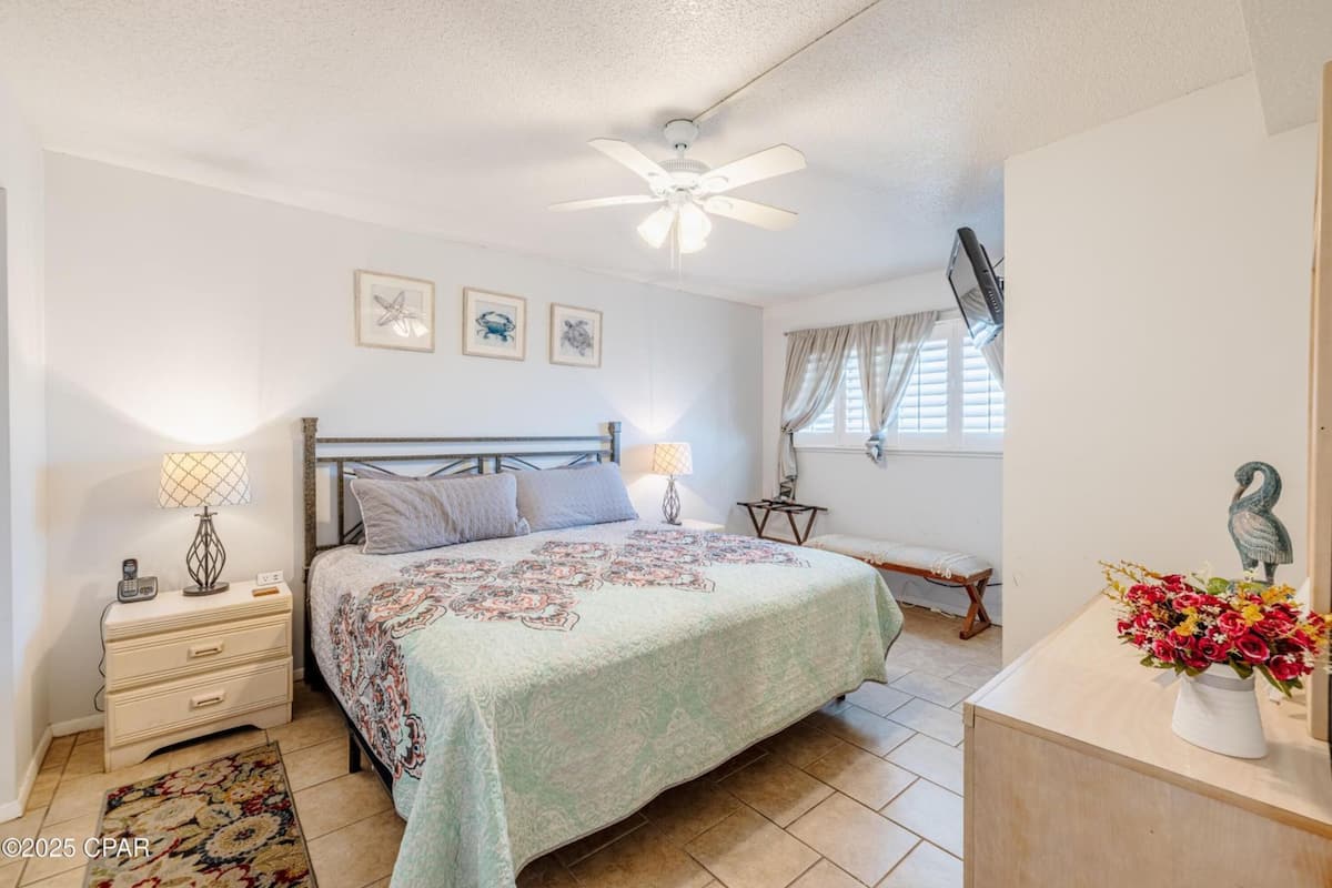 Condo, 1 Bedroom, Beach View, Oceanfront | 1 bedroom, individually decorated, individually furnished