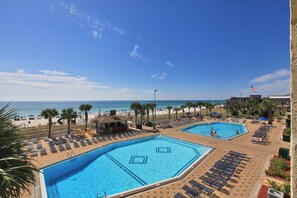 Indoor pool, 2 outdoor pools