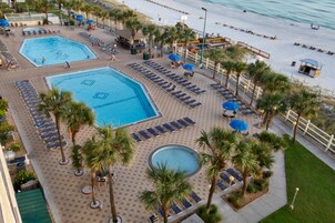 公寓式客房, 1 间卧室, 海景 (707) | 室外游泳池 | 室内游泳池，2 室外游泳池