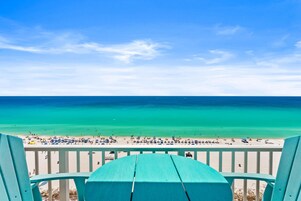 Condo, vista para o oceano, de frente para a praia | Vista do quarto