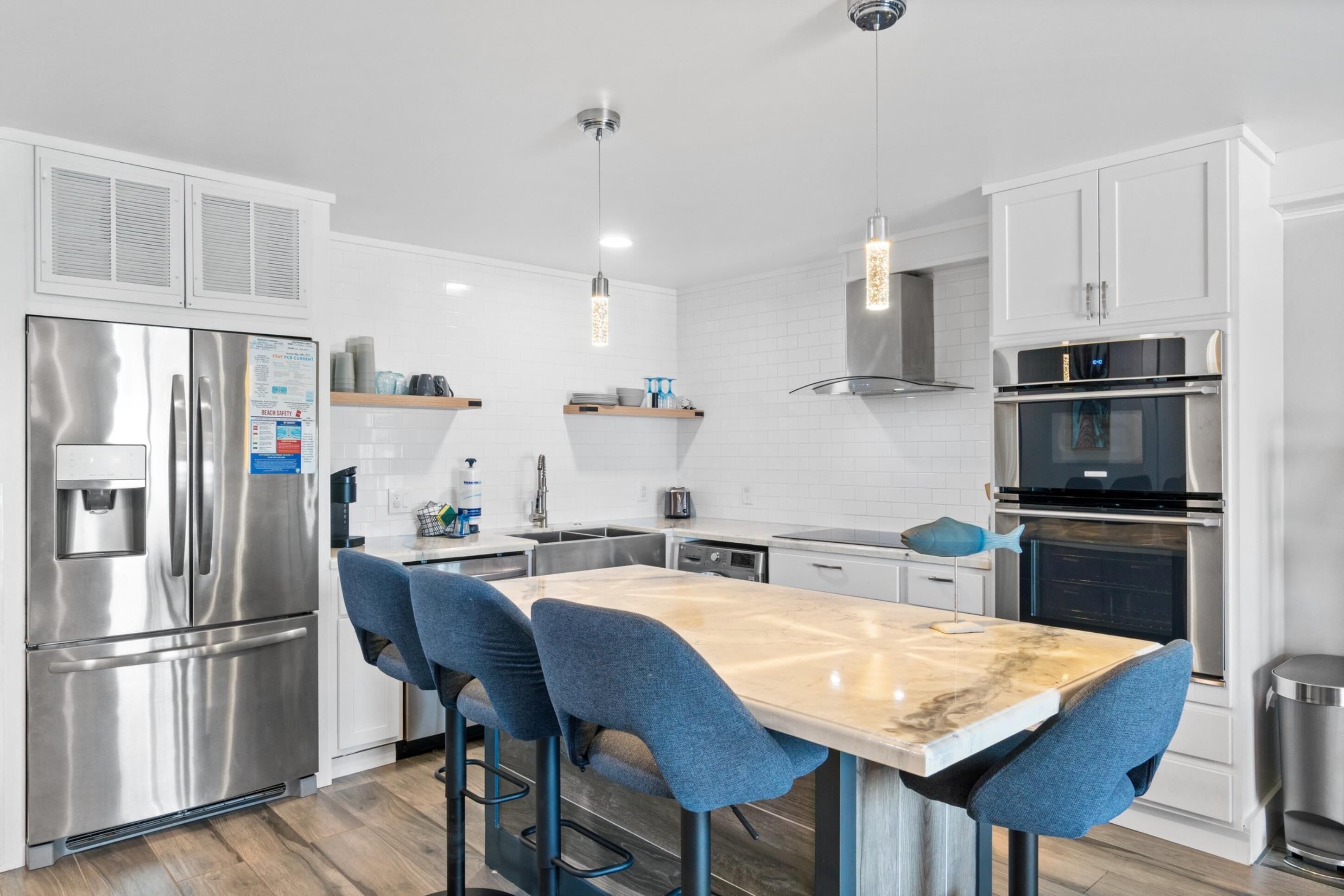 Condo, Ocean View | Private kitchen | Full-sized fridge, microwave, oven, stovetop