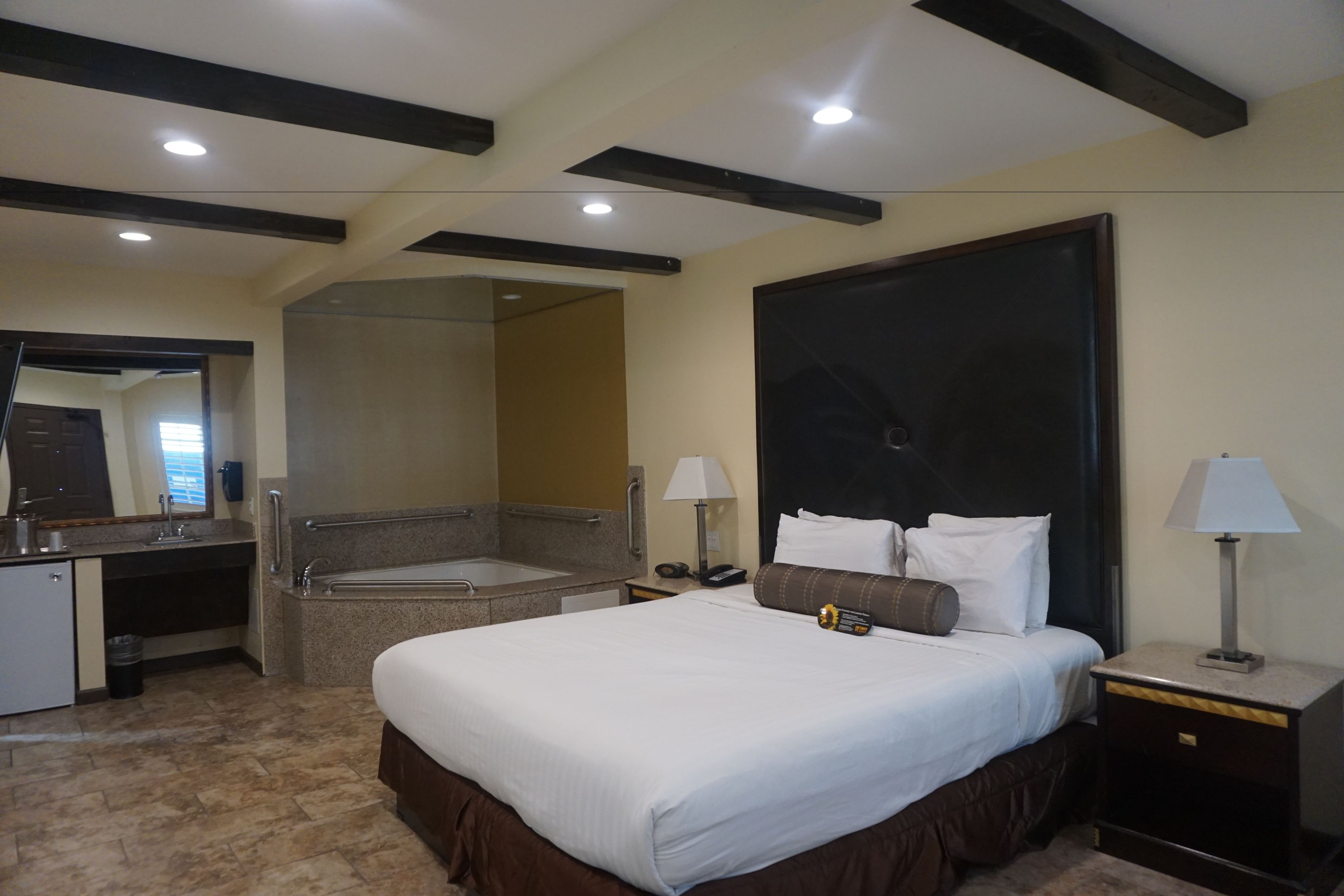 Chambre Romantique, 1 très grand lit