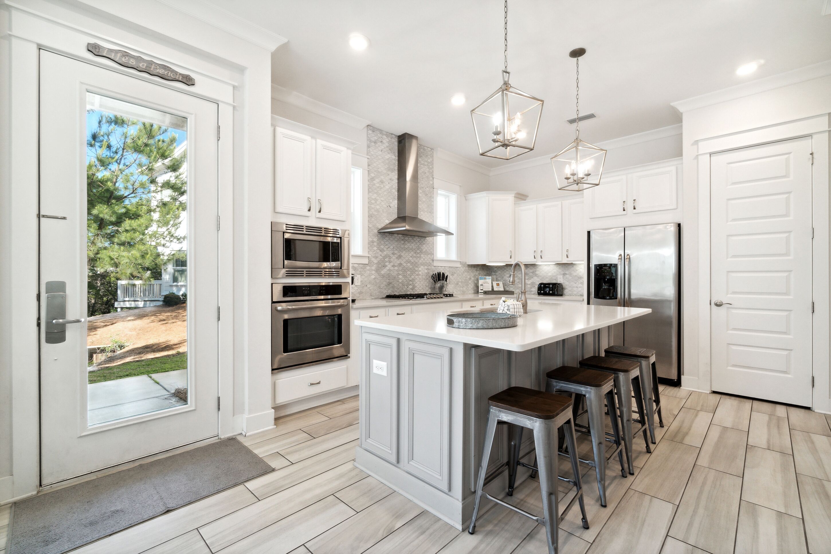 Townhome, 3 Bedrooms (Coastal Comfort) | Private kitchen | Fridge, microwave, oven, stovetop