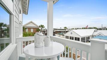 Townhome, 2 Bedrooms (Salty Dog Sea Cottage) | Balcony