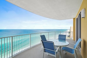 Condo, 2 Bedrooms, Ocean View (1901) | Balcony
