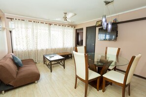 Premium Apartment, 2 Bedrooms, City View, Executive Level | In-room dining - New Kingston CA Guest Apartment VI (Kingston)