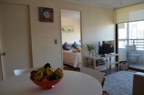 In-room dining - Home Sense Santiago Centro (Santiago)