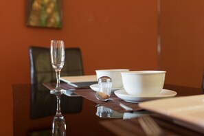 Exclusive Apartment, 1 Bedroom, City View, Executive Level | In-room dining