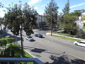 View from property - Next to Four Season Hotel, Luxury Apartment (Los Angeles)