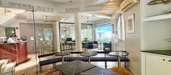 The Clipper Hotel, Makati