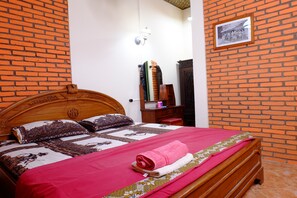 Habitación superior | Escritorio y wifi gratis 