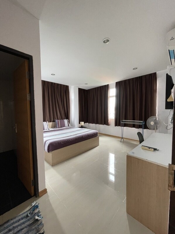 Two Bedroom With Kitchenette Apartment | Desk, free WiFi, bed sheets - The C Park Phuket (Patong)