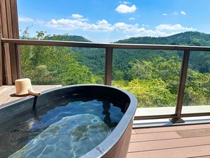 Chambre Luxe avec lits jumeaux, vue montagne | Salle de bain