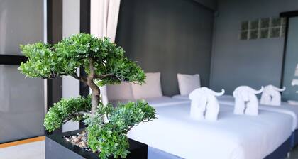 Chiang Mai Hipster Mini Hotel