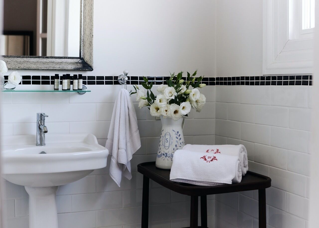 shower, rainfall showerhead, eco-friendly toiletries, hair dryer