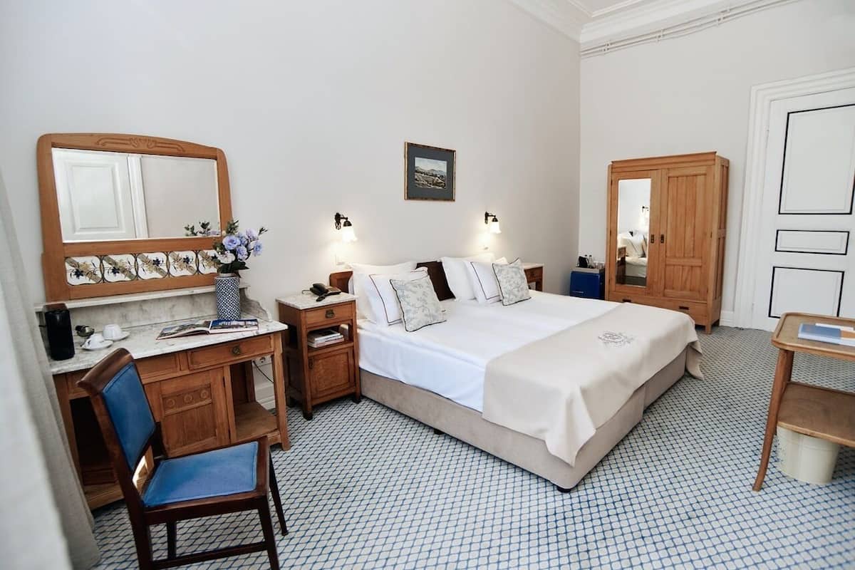 Standard Room | 1 bedroom, minibar, free WiFi, wheelchair access