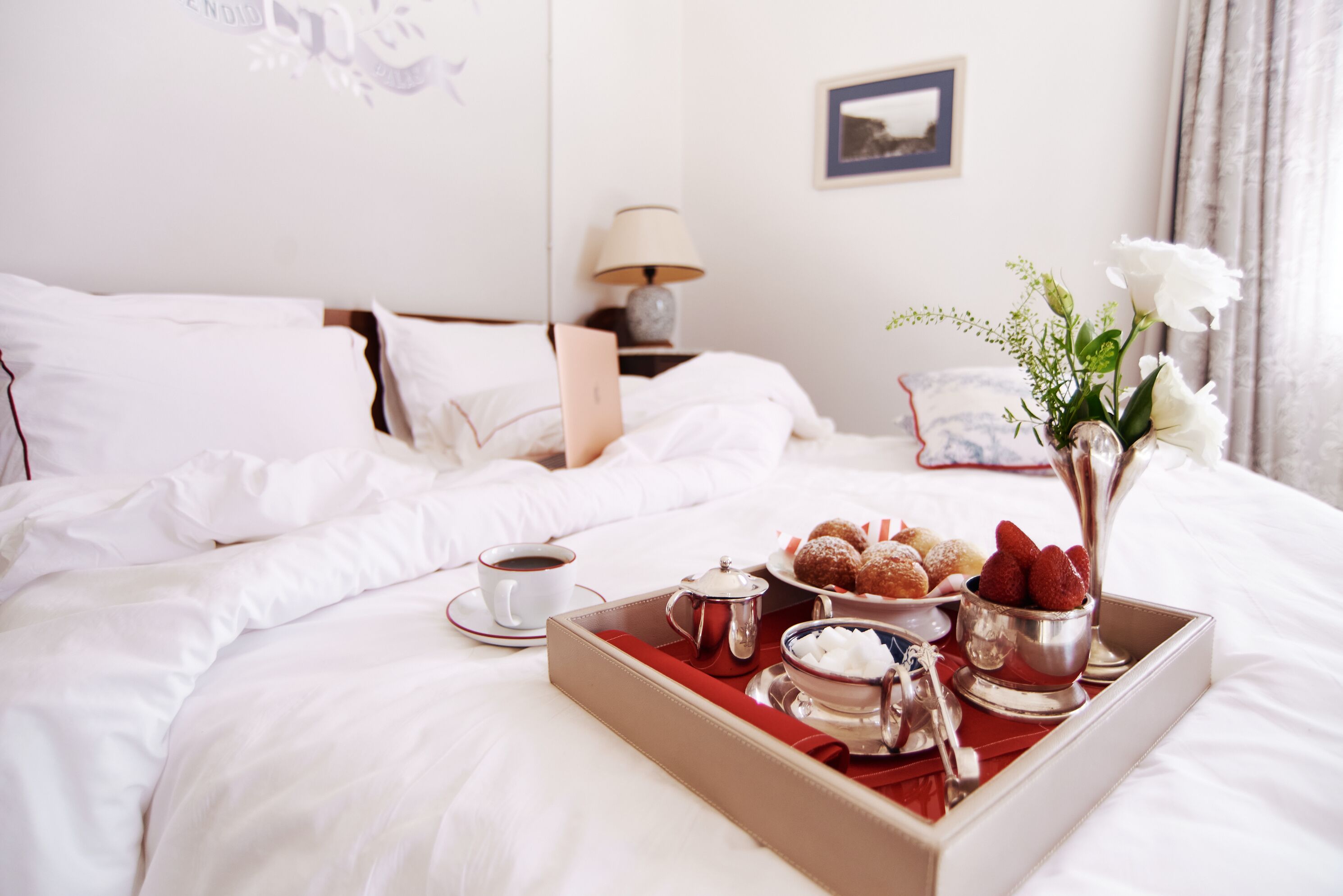 room service – dining