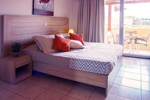 Free cribs/infant beds, WiFi - Princess Flora (Rhodes)