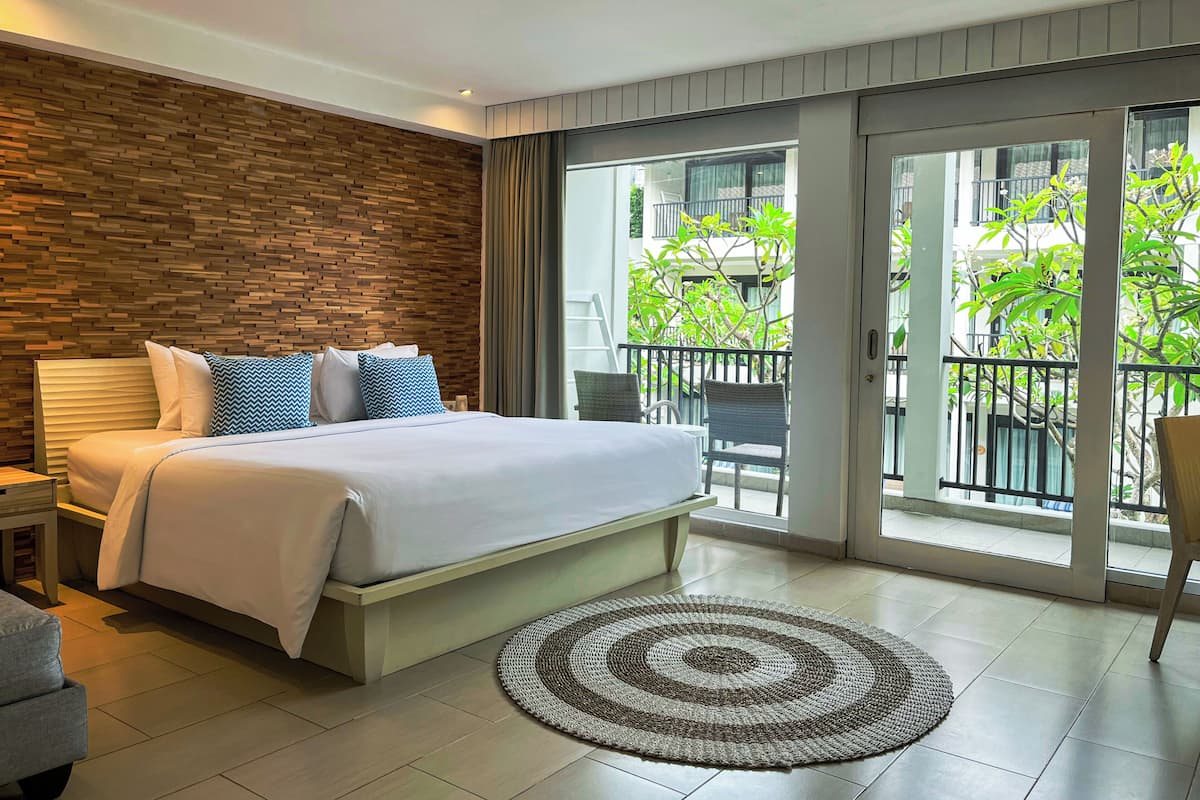 deluxe room | balcony view