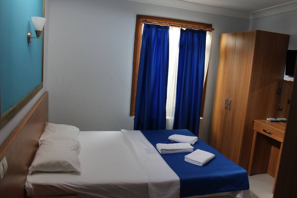 Deluxe Double Room | Desk, WiFi (free)