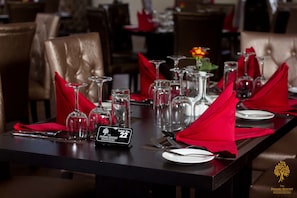 Bao gồm bữa sáng buffet hàng ngày 