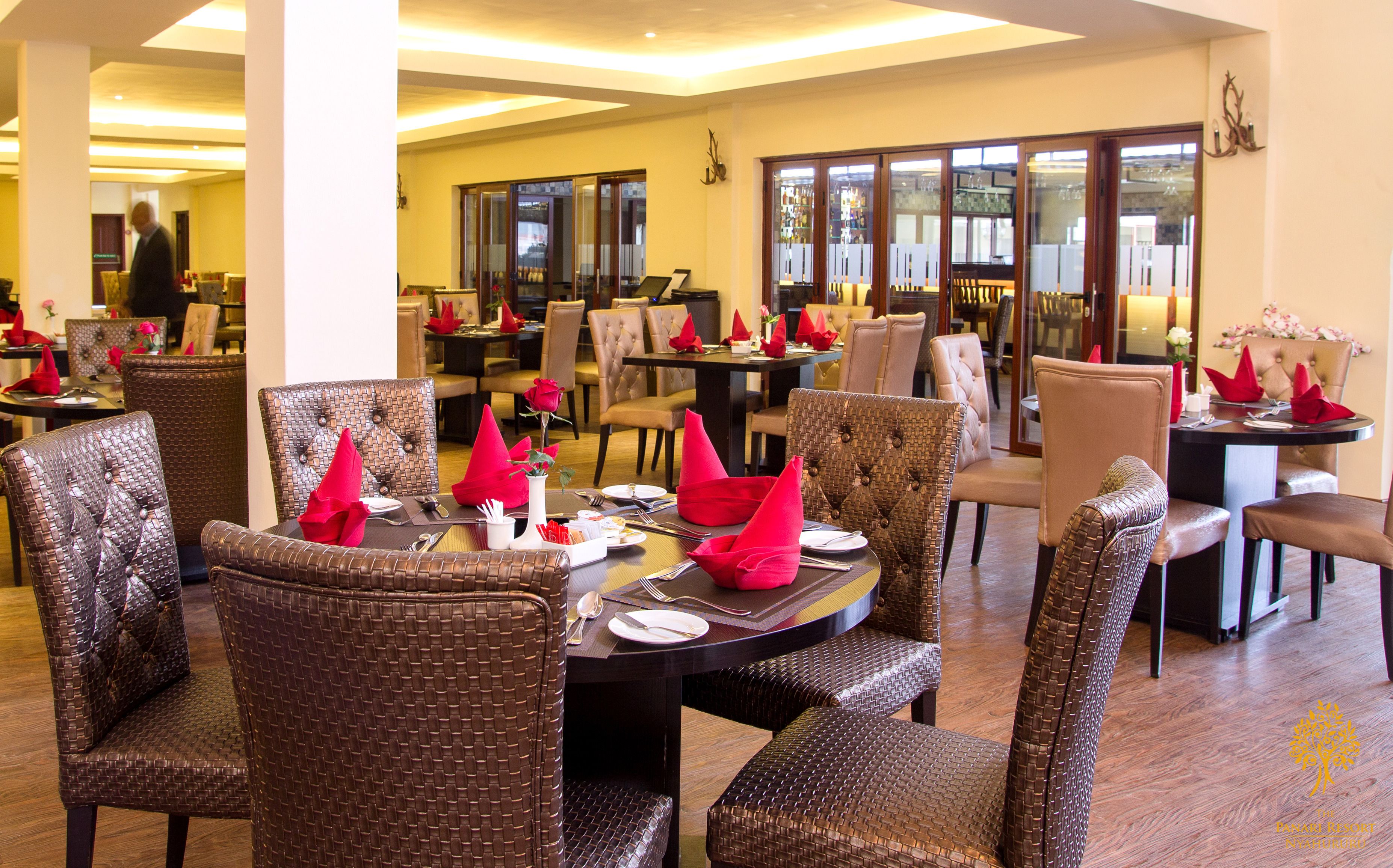 breakfast, lunch, dinner served; international cuisine, garden views